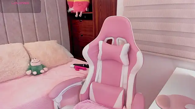 tamy xoo online show from October 6, 8:09 pm