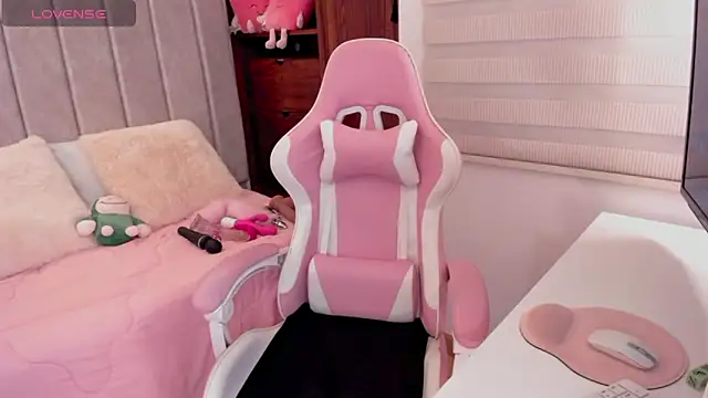 tamy xoo online show from October 1, 7:07 pm