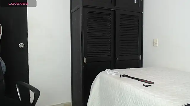 Snapshot of avis_lara chatting on March 14, 5:16 am avis lara online show from March 14, 5:16 am