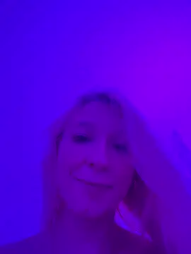 Snapshot of shatall_rouge chatting on March 1, 4:58 am shatall rouge online show from March 1, 4:58 am