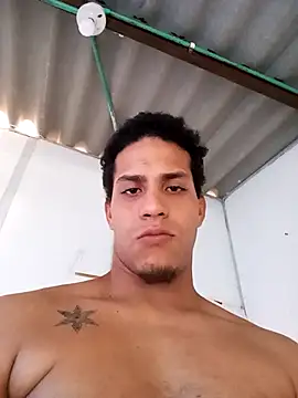 Snapshot of Daneoner13 chatting on October 28, 4:39 pm Daneoner13 online show from October 28, 4:39 pm