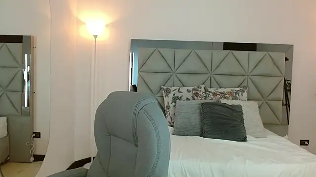 Snapshot of ilitzy_cardona chatting on February 7, 3:36 am ilitzy cardona online show from February 7, 3:36 am