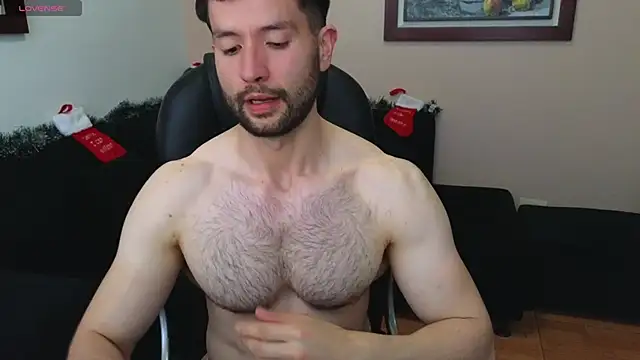 Snapshot of hairyncuteass chatting on December 15, 9:20 pm hairyncuteass online show from December 15, 9:20 pm