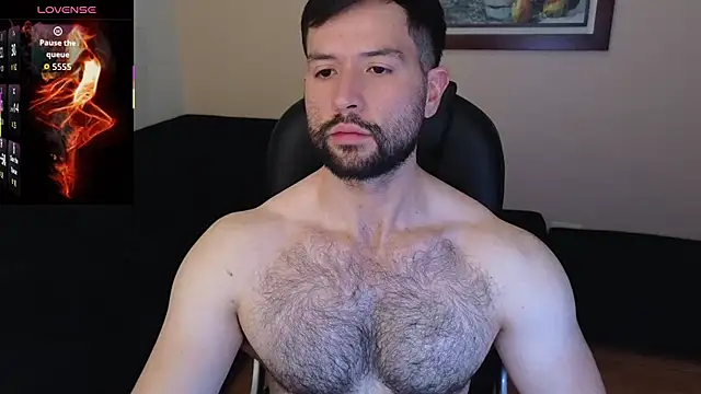 Snapshot of hairyncuteass chatting on May 29, 6:36 pm hairyncuteass online show from May 29, 6:36 pm