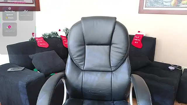 Snapshot of hairyncuteass chatting on November 26, 2:06 pm hairyncuteass online show from November 26, 2:06 pm