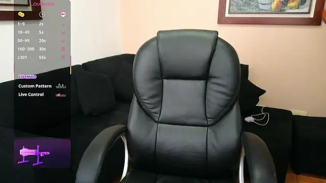 Snapshot of hairyncuteass chatting on October 1, 11:47 am hairyncuteass online show from October 1, 11:47 am