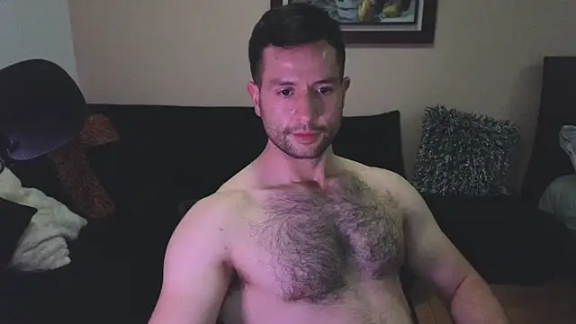 Snapshot of hairyncuteass chatting on March 7, 12:37 am hairyncuteass online show from March 7, 12:37 am