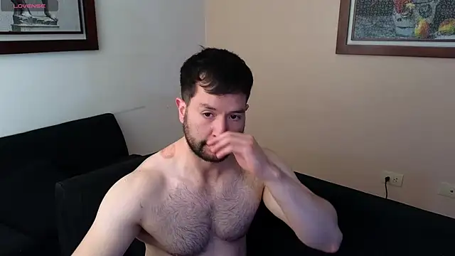 Snapshot of hairyncuteass chatting on July 11, 3:45 pm hairyncuteass online show from July 11, 3:45 pm