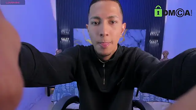 HarolddXL online show from April 18, 1:24 pm