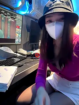 Snapshot of anan2025 chatting on November 20, 1:01 pm anan2025 online show from November 20, 1:01 pm