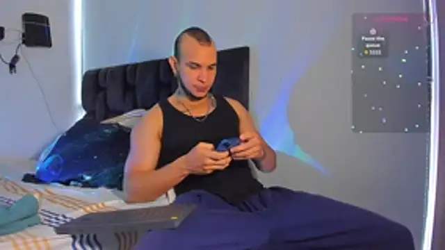 austinoficial online show from February 15, 10:30 pm