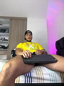 austinoficial online show from January 10, 7:09 pm