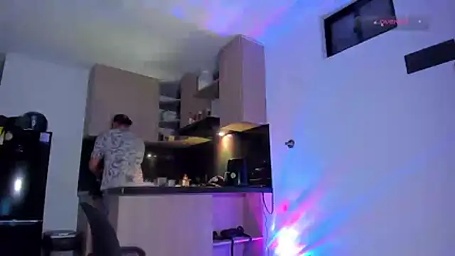 austinoficial online show from March 30, 3:08 am