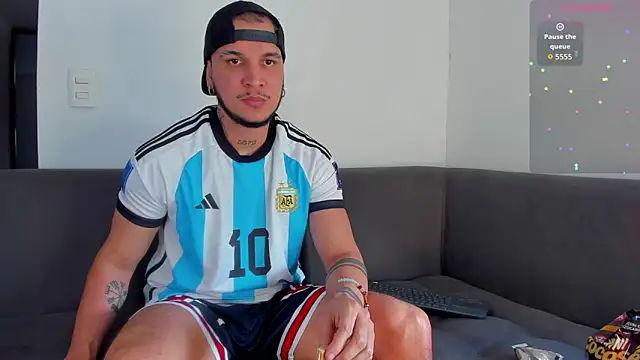 austinoficial online show from November 12, 8:56 pm