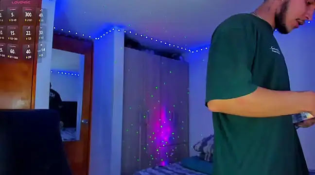 austinoficial online show from March 21, 2:28 am