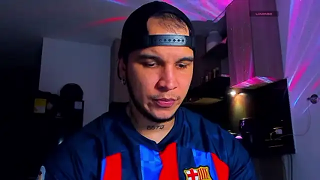 austinoficial online show from April 14, 11:10 pm