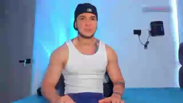 austinoficial online show from March 9, 9:07 pm