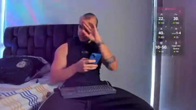 austinoficial online show from March 6, 10:16 pm