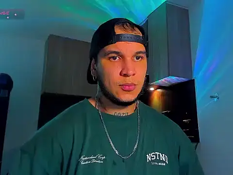 austinoficial online show from May 7, 3:11 am