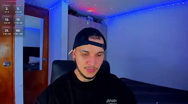 austinoficial online show from March 18, 4:51 am