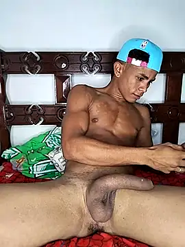 Snapshot of Black_Manba chatting on February 18, 6:15 am Black Manba online show from February 18, 6:15 am