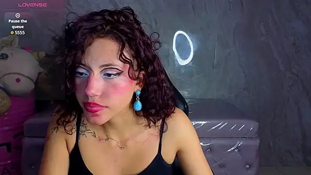 zoe ch  online show from June 25, 3:04 am