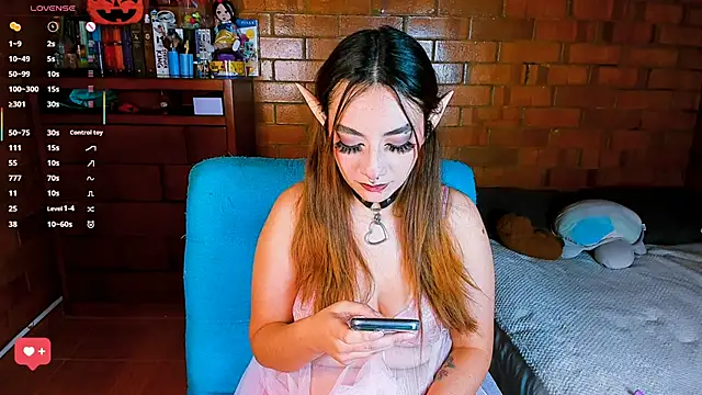 Annycolin  online show from November 9, 3:21 am