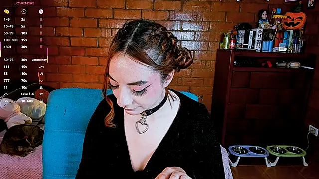 Annycolin  online show from February 13, 9:37 pm