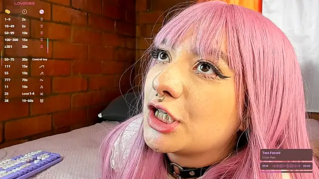 Annycolin  online show from March 10, 10:34 pm