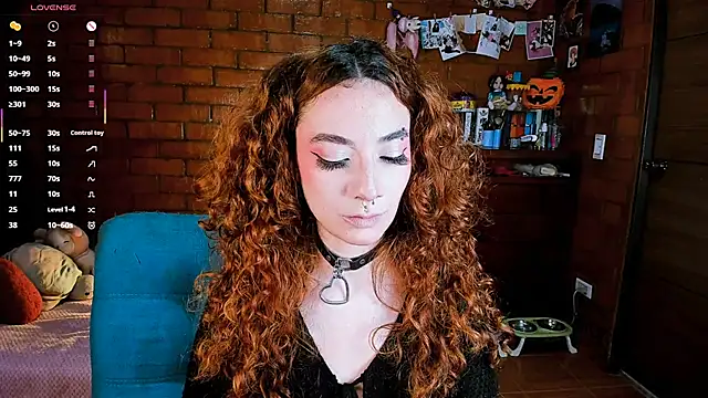 Annycolin  online show from March 6, 10:05 pm