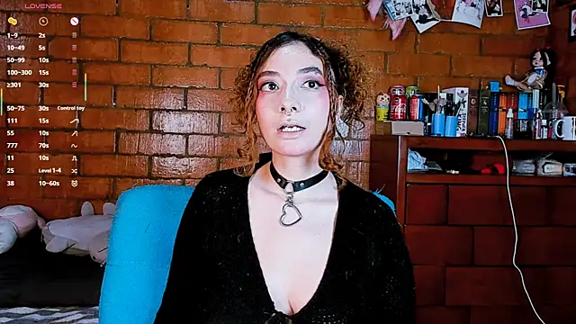 Annycolin  online show from May 15, 9:35 pm