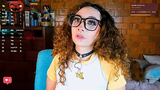 Annycolin  online show from October 29, 2:43 am