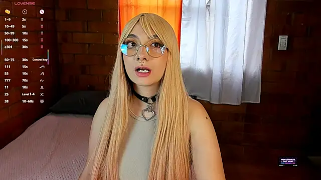 Annycolin  online show from March 9, 8:21 pm