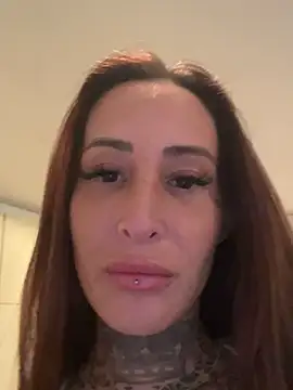 Snapshot of Black_sweet_Rose chatting on January 24, 11:37 am Black sweet Rose online show from January 24, 11:37 am