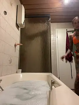 Snapshot of Black_sweet_Rose chatting on January 19, 9:34 pm Black sweet Rose online show from January 19, 9:34 pm