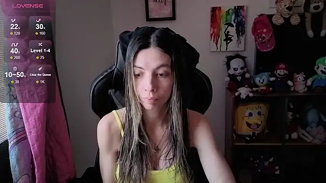 Snapshot of Princezzlove3 chatting on November 8, 4:10 pm Princezzlove3 online show from November 8, 4:10 pm