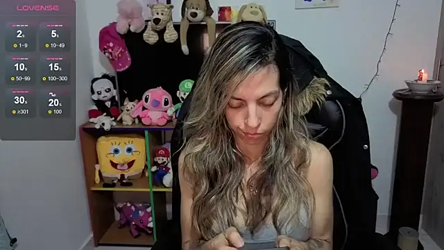 Snapshot of Princezzlove3 chatting on November 12, 11:41 pm Princezzlove3 online show from November 12, 11:41 pm