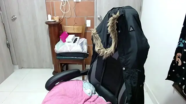 Princezzlove3 online show from February 12, 12:48 am
