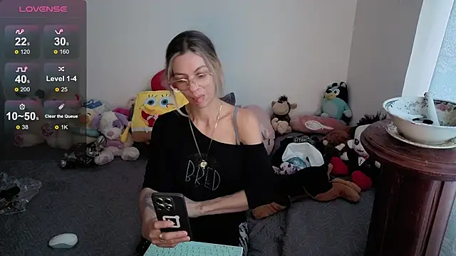 Princezzlove3 online show from February 18, 12:23 pm