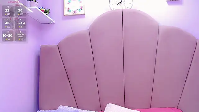 Snapshot of Vanessapintoo chatting on March 5, 2:36 am Vanessapintoo online show from March 5, 2:36 am