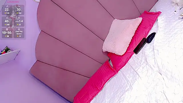 Snapshot of Vanessapintoo chatting on March 18, 9:53 pm Vanessapintoo online show from March 18, 9:53 pm