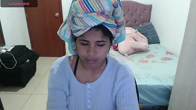 Snapshot of july-feria chatting on October 1, 10:35 pm july-feria online show from October 1, 10:35 pm