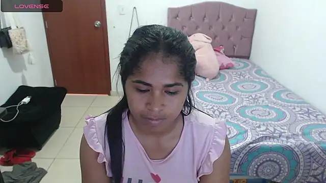 Snapshot of july-feria chatting on February 8, 7:05 pm july-feria online show from February 8, 7:05 pm