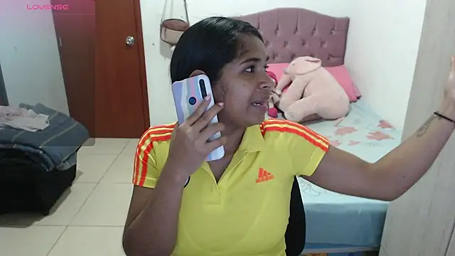 Snapshot of july-feria chatting on November 18, 10:24 pm july-feria online show from November 18, 10:24 pm