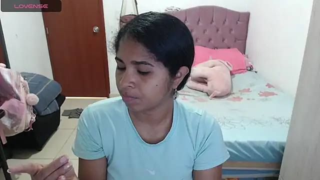Snapshot of july-feria chatting on October 10, 4:30 pm july-feria online show from October 10, 4:30 pm