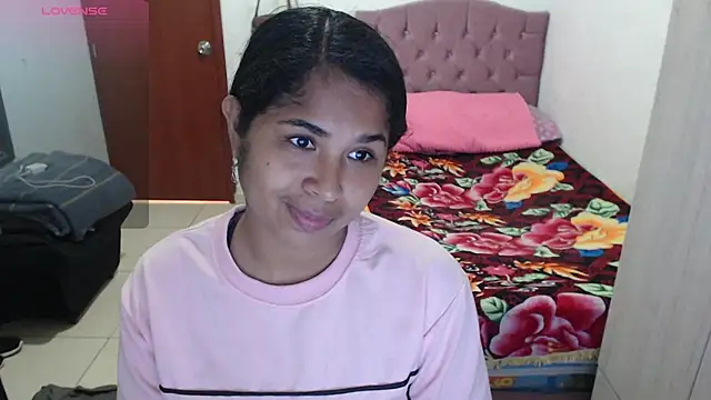 Snapshot of july-feria chatting on December 1, 7:48 pm july-feria online show from December 1, 7:48 pm