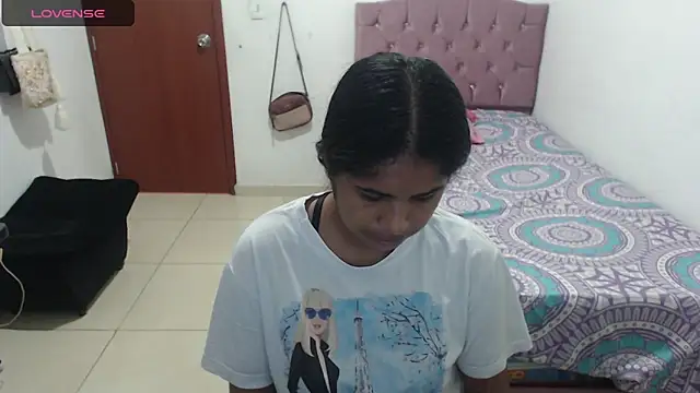 Snapshot of july-feria chatting on February 5, 9:50 pm july-feria online show from February 5, 9:50 pm