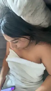 saraa franco  online show from November 8, 9:07 pm