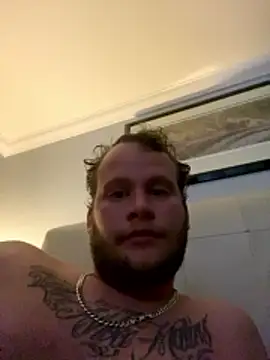 2ldnlads online show from January 11, 10:05 pm