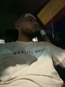 arturguy00 online show from February 23, 9:54 am